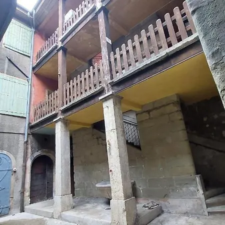 Konukevi L'ami De Passage, Le Prieure *